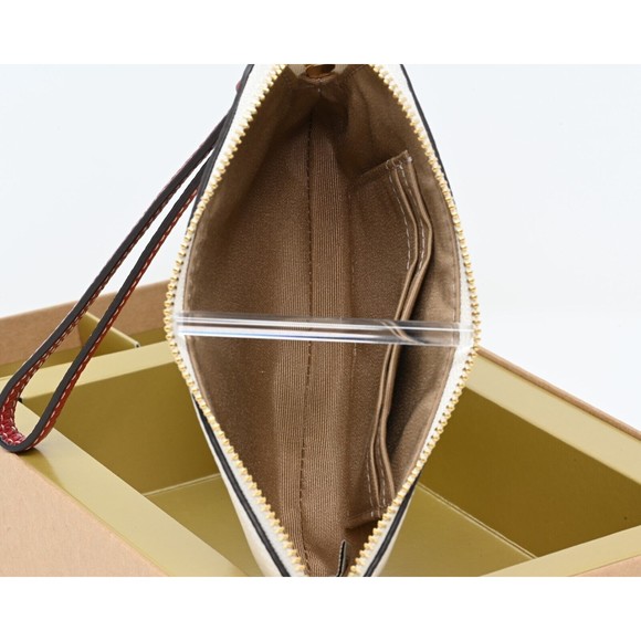 COACH Boxed Snowflake Bear Corner Zip Wristlet Chalk Leather CE891 NWT $148 - Picture 3 of 8